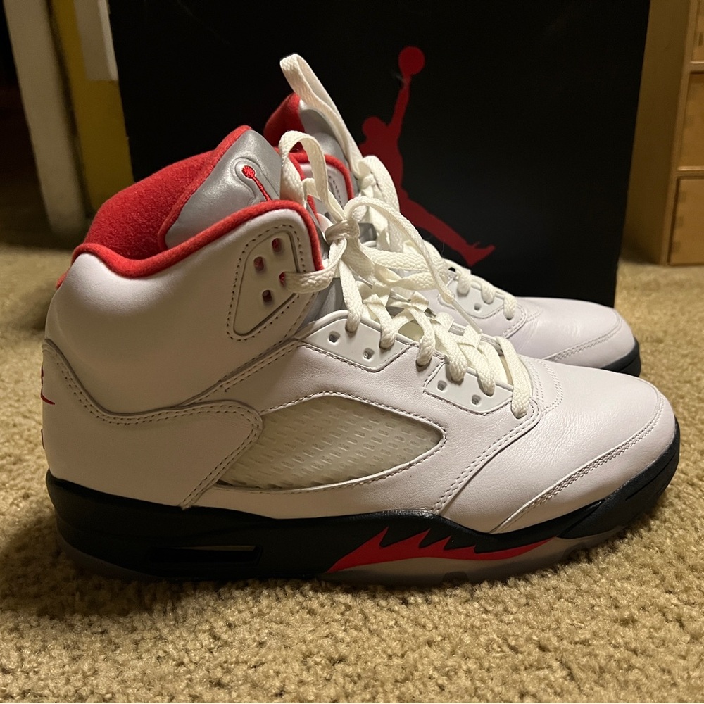 Jordan 5 fire red
